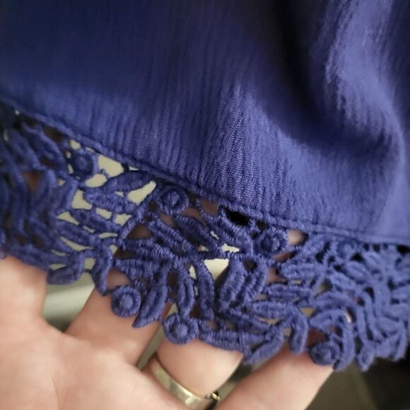 Fun2fun Anthropologie Tank Top blue embroidered - Picture 3 of 7